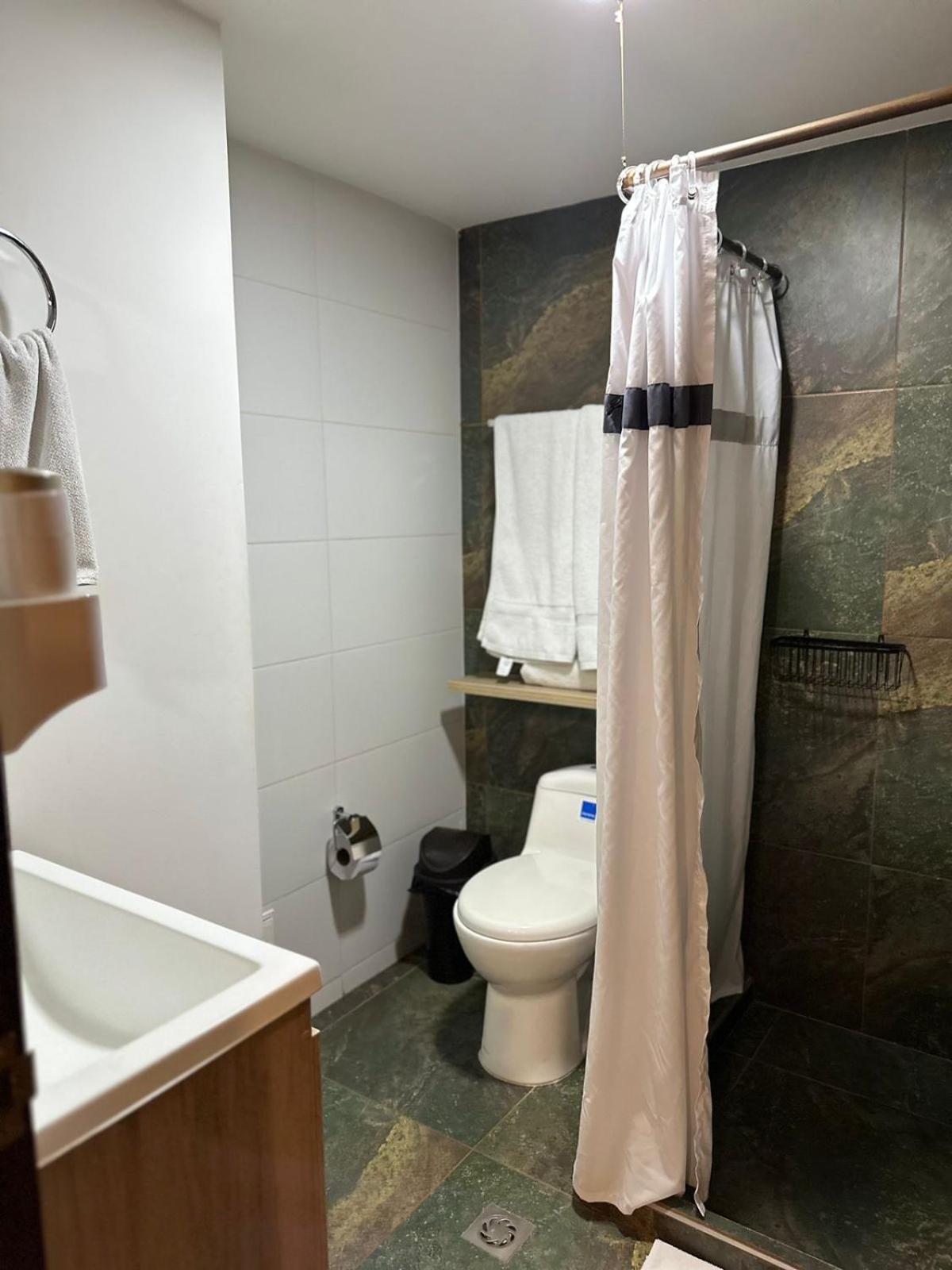 Hotel Zona Verde 메딜린 외부 사진